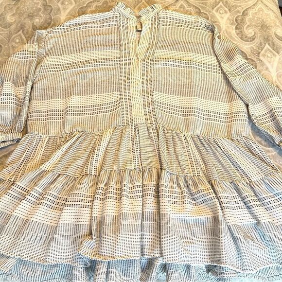 H&M Wide-cut Flounced Tunic - Picture 2 of 4